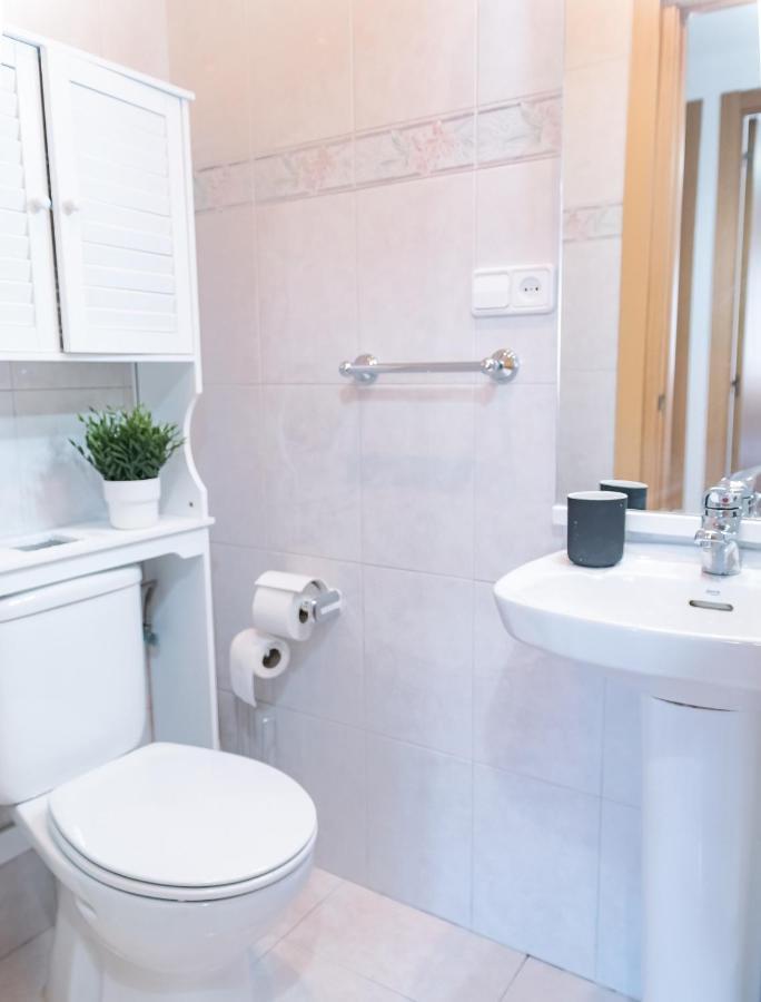 Adaptado Y Comodo Apartamento En Iturrama Pamplona Bagian luar foto